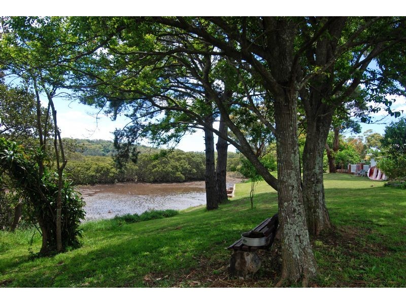 12 Charles Ave, Minnamurra NSW 2533