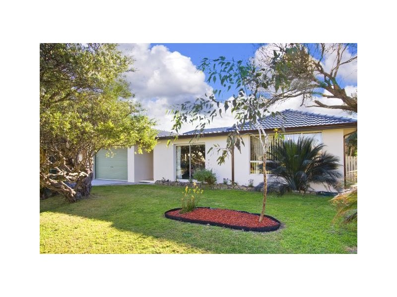 17 Kurrawa Ave, Kiama Downs NSW 2533