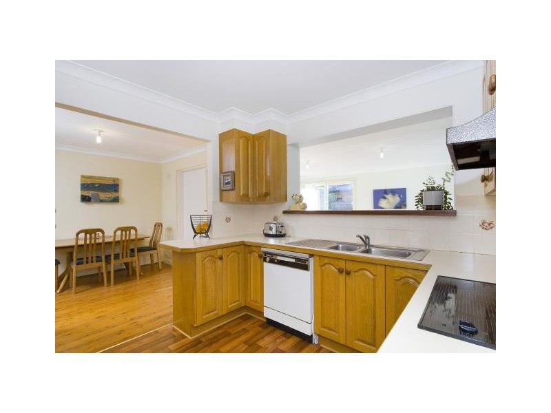 17 Kurrawa Ave, Kiama Downs NSW 2533