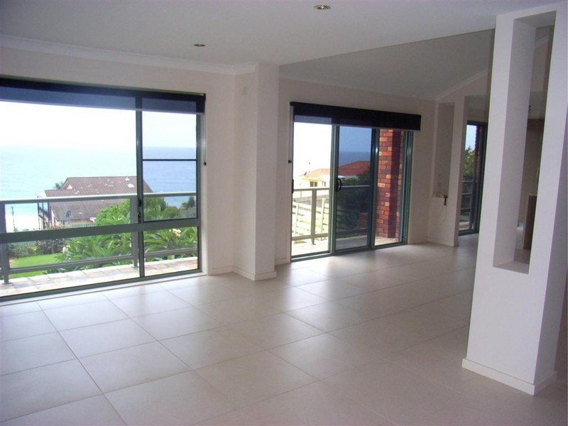 9 Antrim Street, Kiama NSW 2533