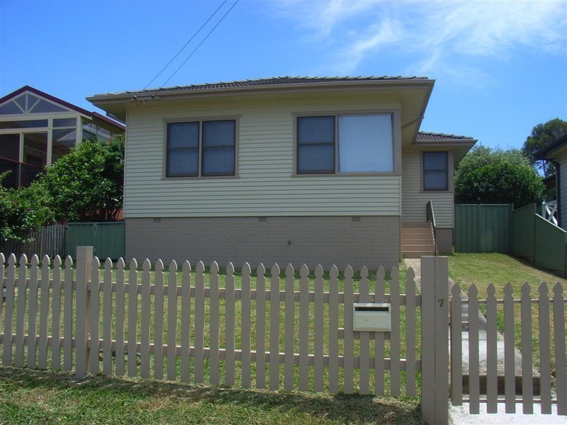 7 Darien Ave, Kiama NSW 2533