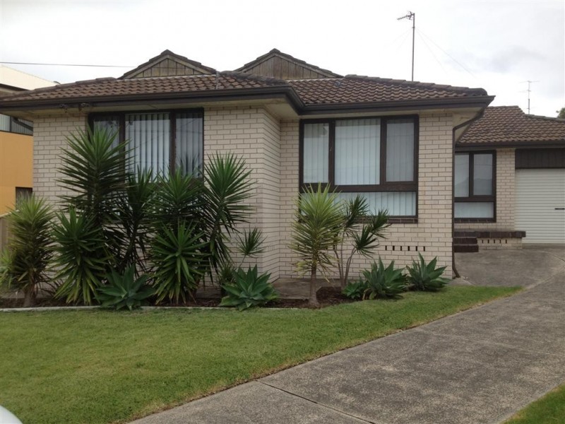 1 Holt Street, Kiama Downs NSW 2533