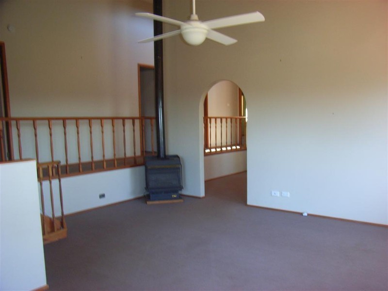 19 Henry Parkes Drive, Kiama Downs NSW 2533