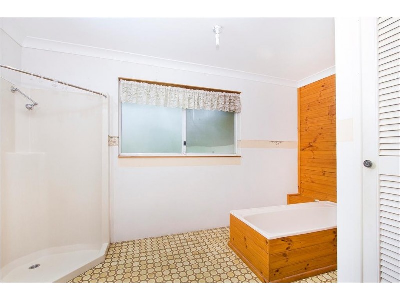 239 Fern St, Gerringong NSW 2534