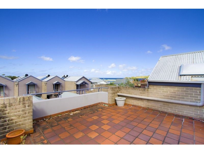 2/128 Charles Avenue, Minnamurra NSW 2533