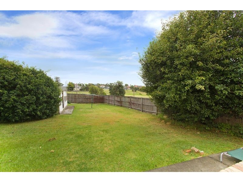 87 Barton Drive, Kiama Downs NSW 2533