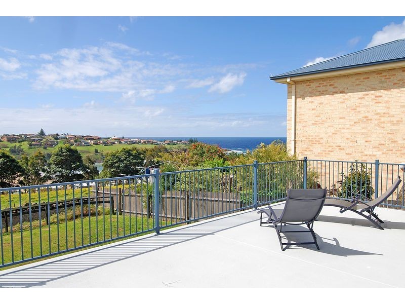 77 Attunga Ave, Kiama Heights NSW 2533