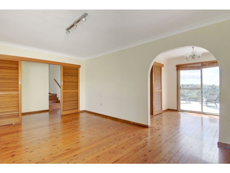 77 Attunga Ave, Kiama Heights NSW 2533