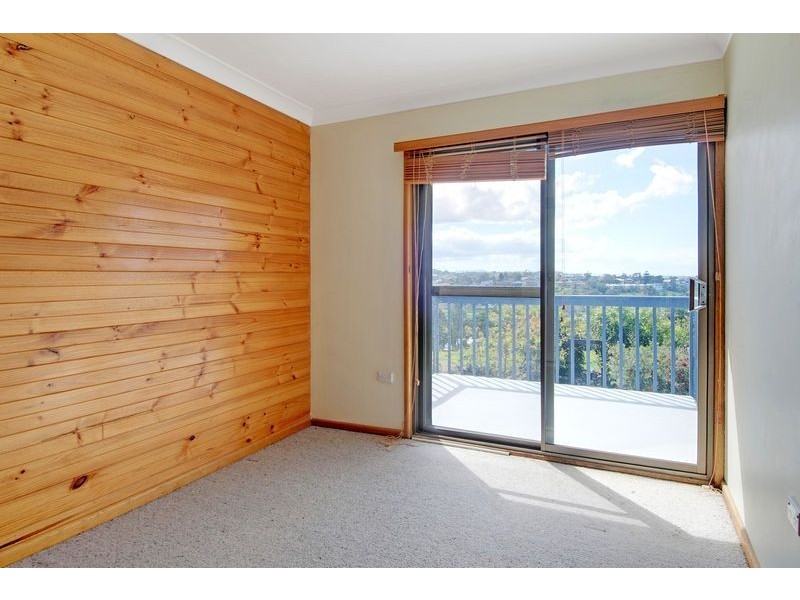 77 Attunga Ave, Kiama Heights NSW 2533