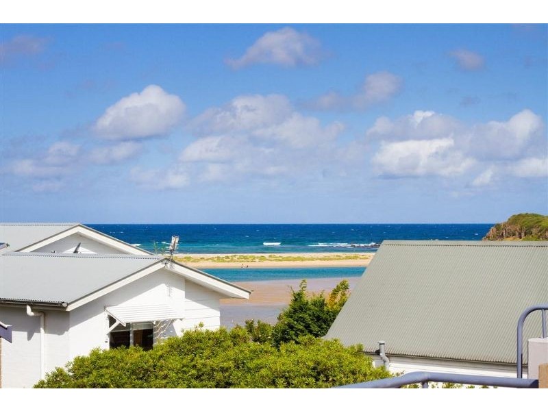 2/128 Charles Ave, Minnamurra NSW 2533
