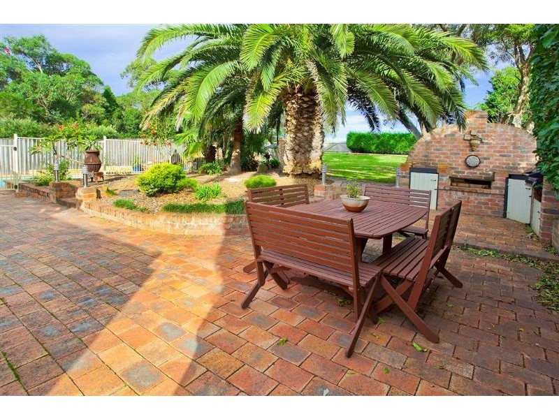 60 Barton Drive, Kiama Downs NSW 2533