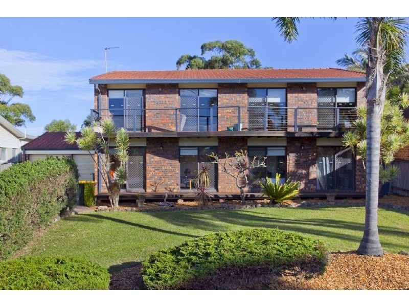 60 Barton Drive, Kiama Downs NSW 2533