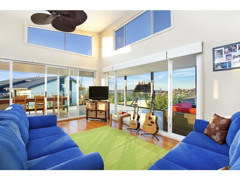 2 Lindsay Ave, Kiama Downs NSW 2533