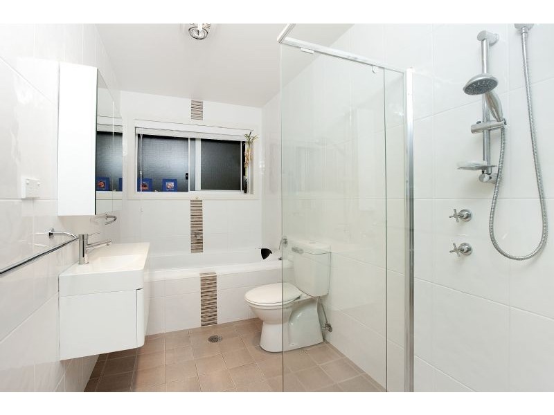 2 Lindsay Ave, Kiama Downs NSW 2533