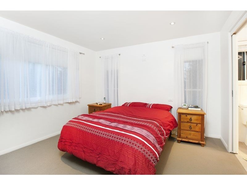 2 Lindsay Ave, Kiama Downs NSW 2533