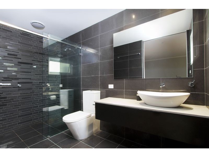 24 Holden Avenue, Kiama NSW 2533