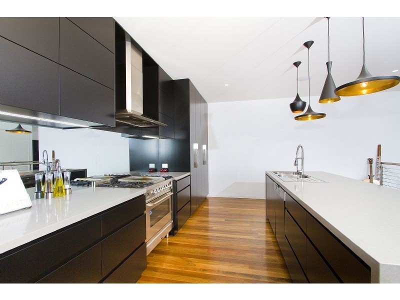 24 Holden Avenue, Kiama NSW 2533