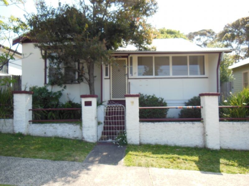17 Railway Parade, Kiama NSW 2533