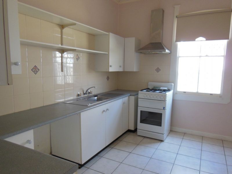 17 Railway Parade, Kiama NSW 2533