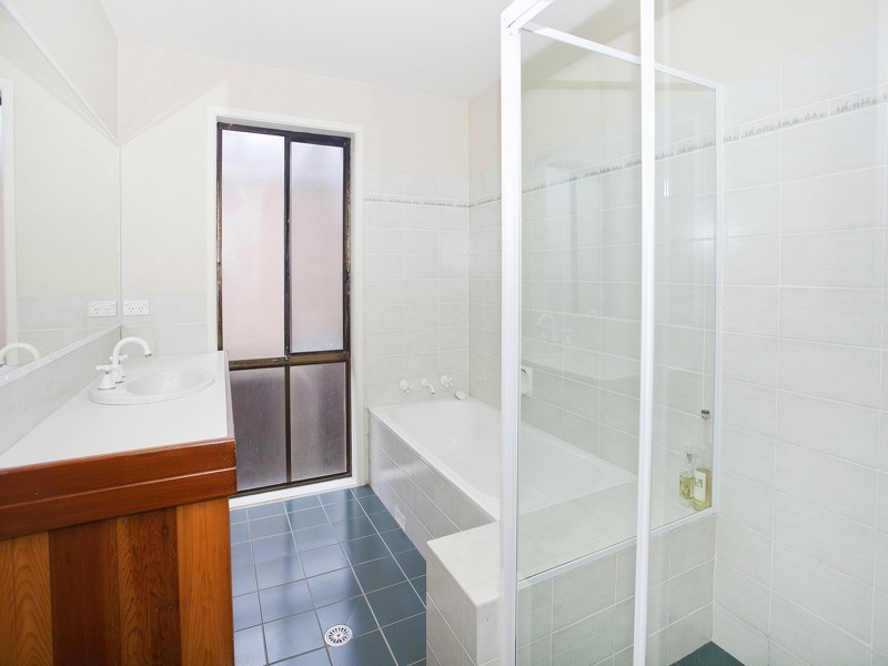 12 Cunningham Street, Kiama Downs NSW 2533