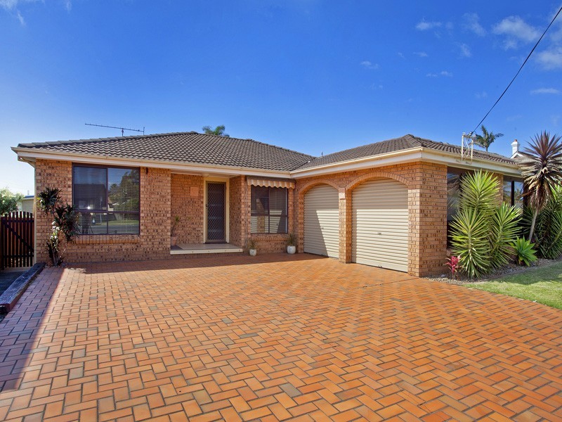 108 Riverside Drive, Kiama Downs NSW 2533