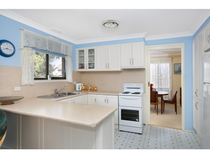 9 Alexander Avenue, Kiama Downs NSW 2533