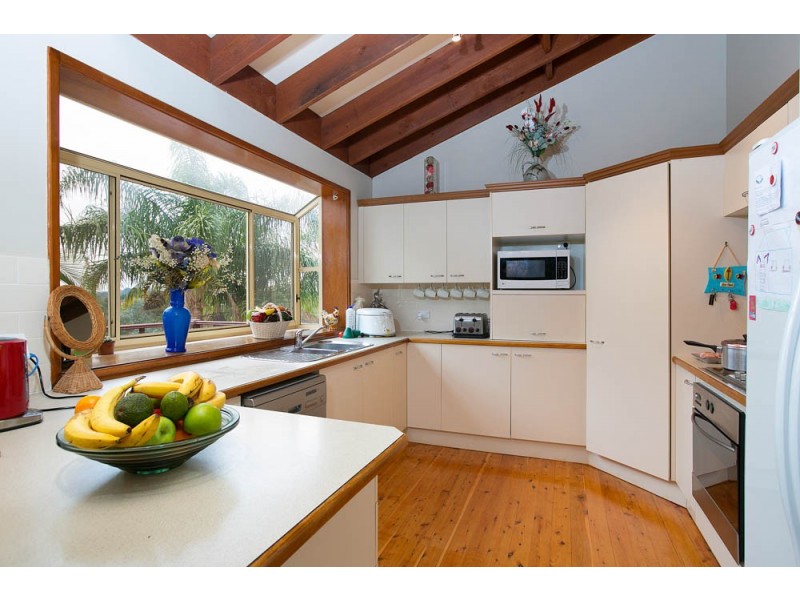 19 Henry Parkes Drive, Kiama Downs NSW 2533