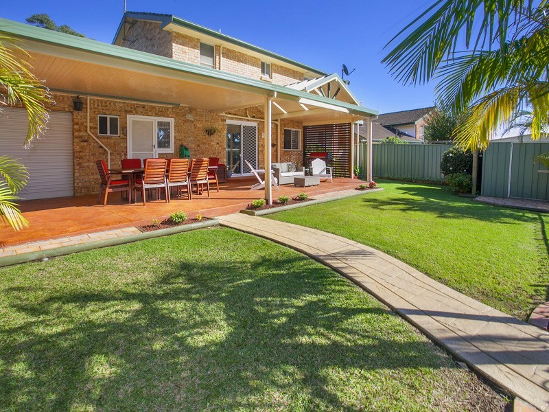 61 Barton Drive, Kiama Downs NSW 2533