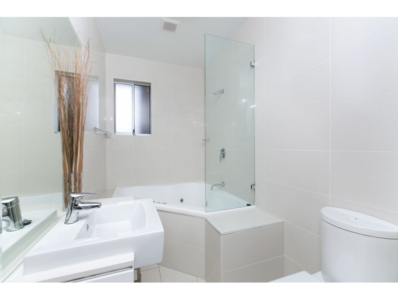 8/133 Terralong street, Kiama NSW 2533