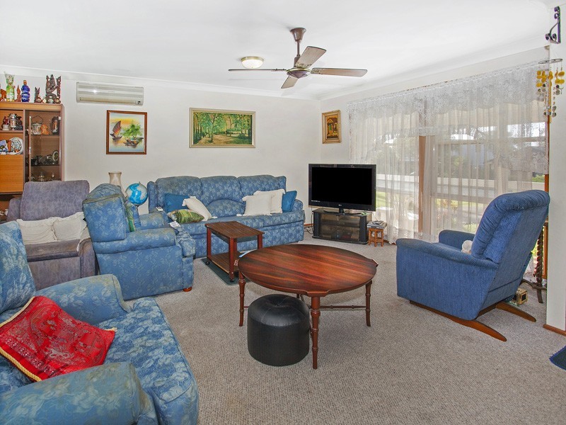 61 Kiarama Ave, Kiama Downs NSW 2533