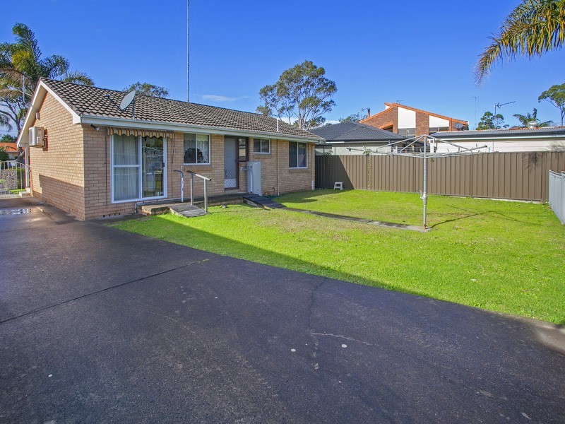 61 Kiarama Ave, Kiama Downs NSW 2533