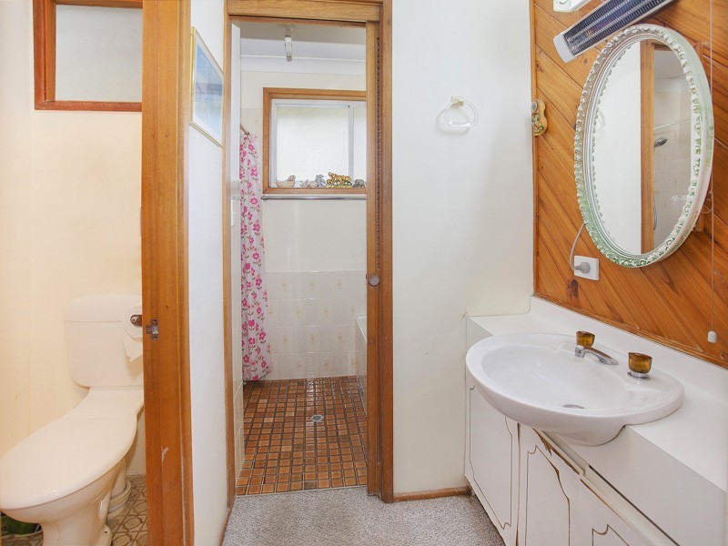 61 Kiarama Ave, Kiama Downs NSW 2533