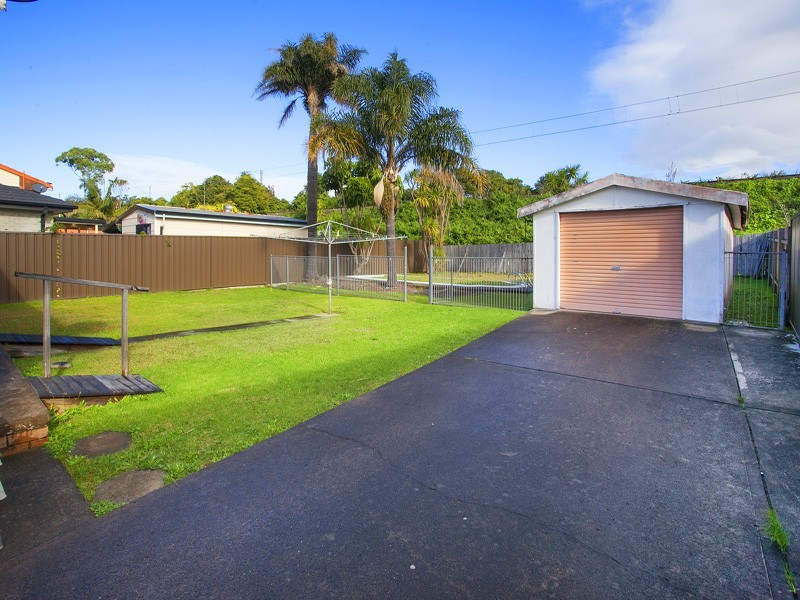 61 Kiarama Ave, Kiama Downs NSW 2533