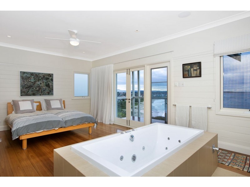 22 Cliff Drive, Kiama NSW 2533