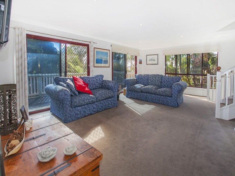 6 Anderson Place, Kiama Downs NSW 2533