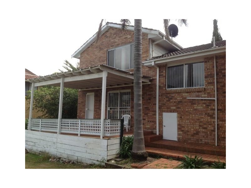 11 Irvine Street, Kiama NSW 2533