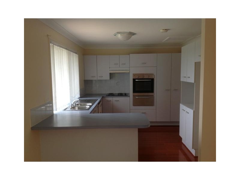 11 Irvine Street, Kiama NSW 2533