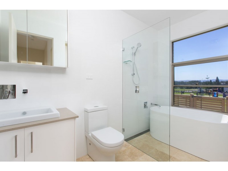 2/54 Wollongong Street, Shellharbour NSW 2529
