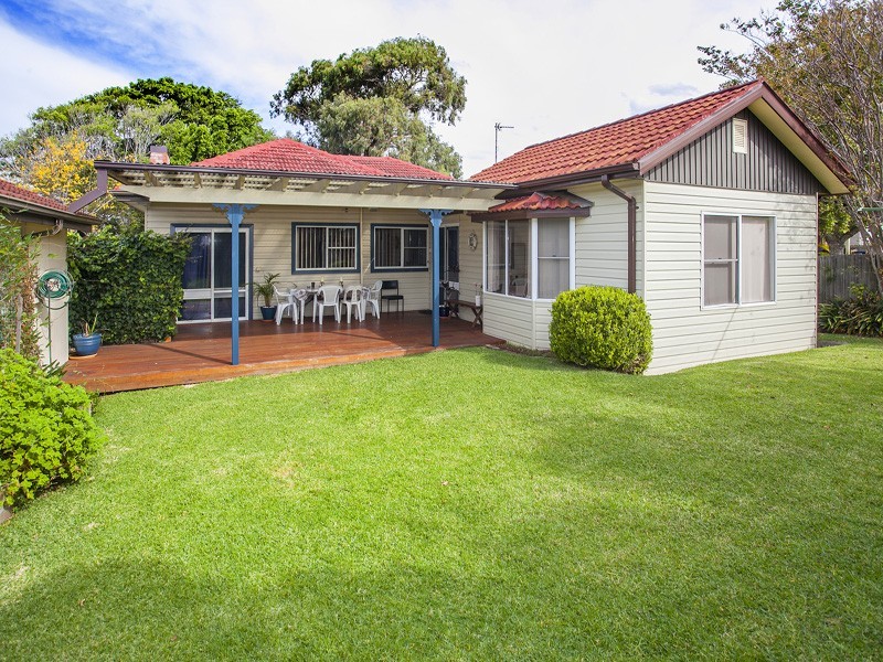 16 Chapman Street, Kiama NSW 2533