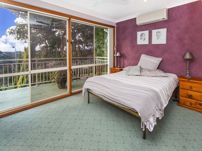 15 Ironbark Crescent, Kiama Downs NSW 2533