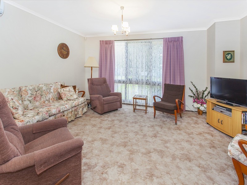 15 Kurrawa Ave, Kiama Downs NSW 2533