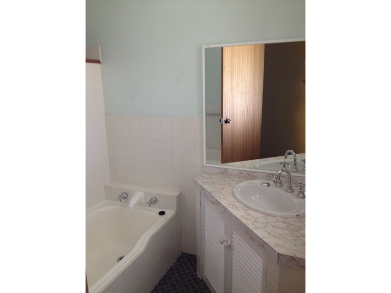 46 South Kiama Drive, Kiama Heights NSW 2533