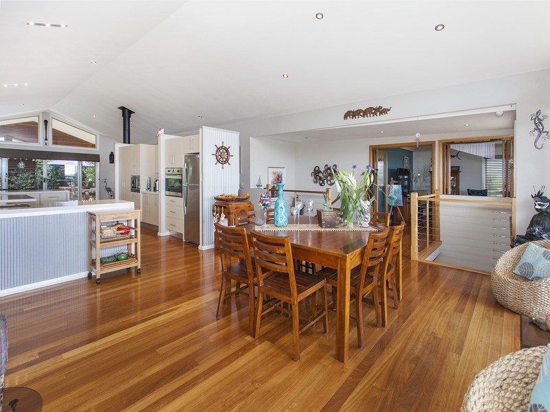 6 Price Ave, Kiama NSW 2533