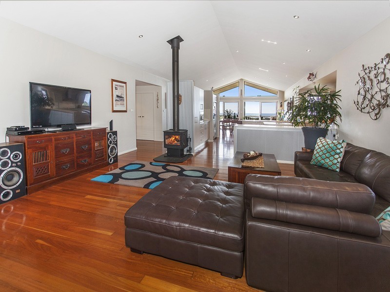 6 Price Ave, Kiama NSW 2533