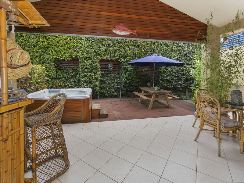 6 Price Ave, Kiama NSW 2533