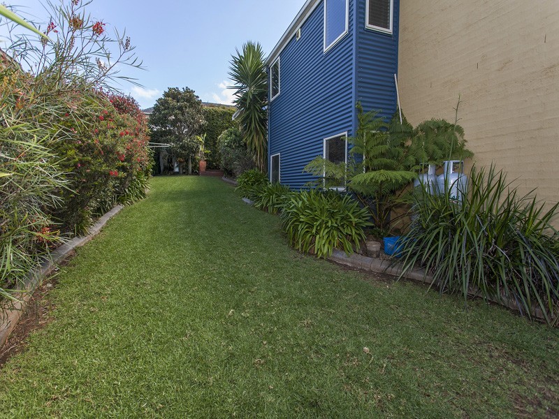 6 Price Ave, Kiama NSW 2533