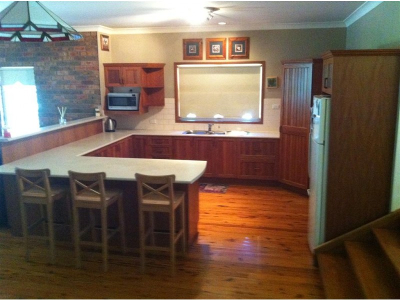 19 Tarrant Ave, Kiama Downs NSW 2533