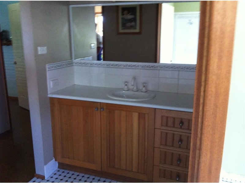 19 Tarrant Ave, Kiama Downs NSW 2533