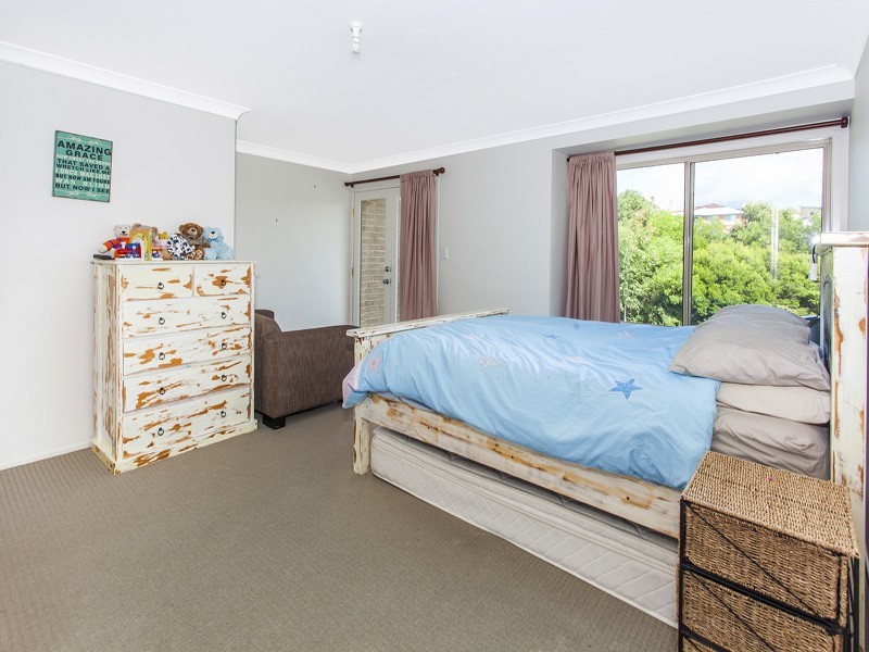 13 Eugene Street, Kiama NSW 2533