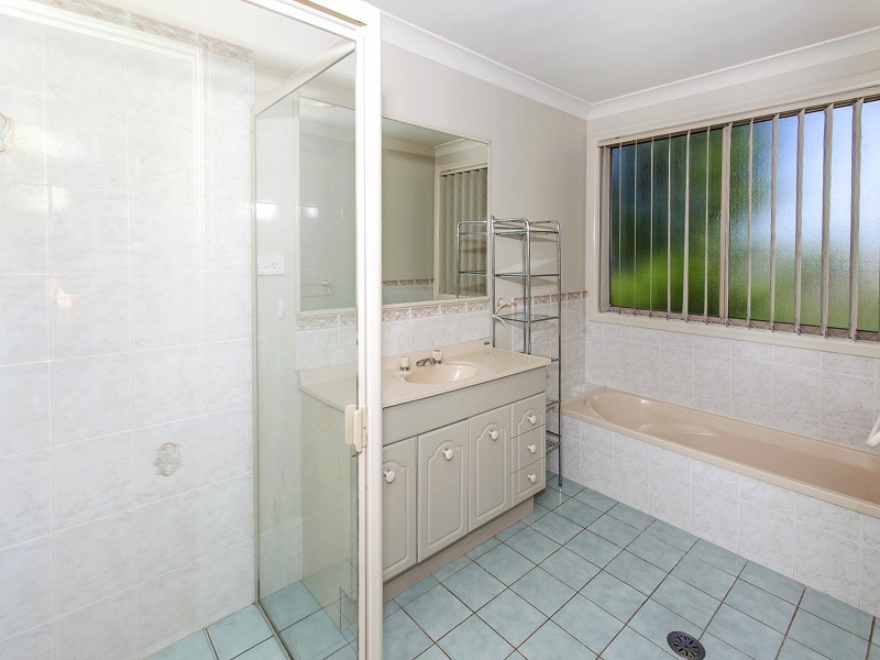 37 Cathedral Rocks Ave, Kiama Downs NSW 2533